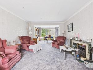 Sitting Room- click for photo gallery